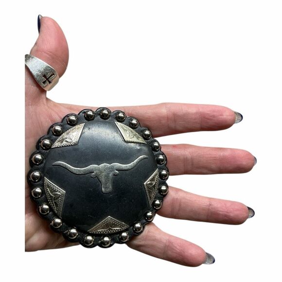 Nocona Western Belt Buckle Oval Longhorn Barbwire Brown 3702613 M&F Western main image 4